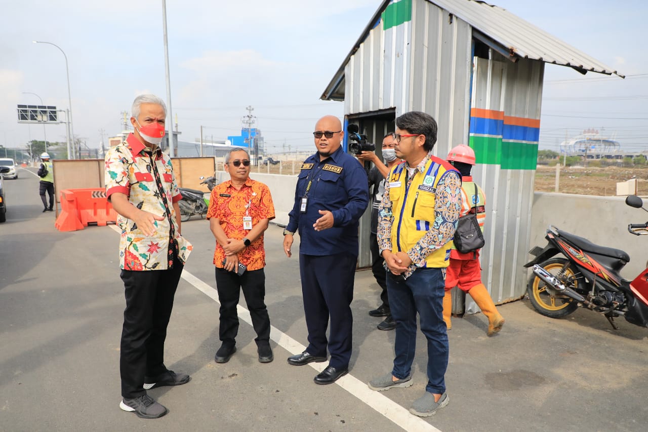 Cek Tol Semarang-Demak, Ganjar Harap Sebelum Nataru Bisa Dibuka