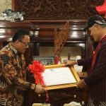 Arsip Nasional RI Serahkan Sertifikat Unesco kepada PRC dr Soeharso