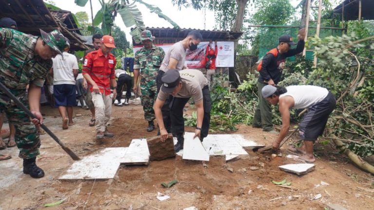 Memperingati Hari Relawan, PMI Batang Selesaikan 30 RTLH