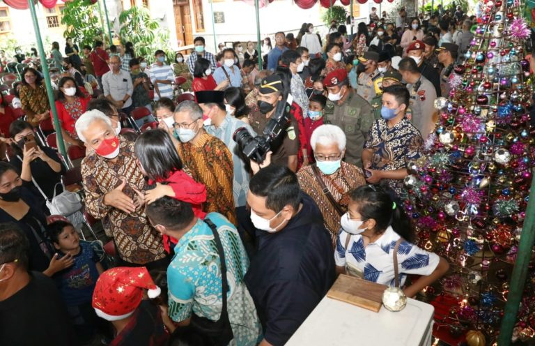 Safari Natal ke Gereja-gereja, Ganjar Senang Protokol Kesehatan Ditaati