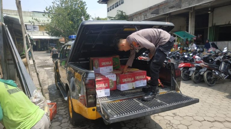 Menjelang Nataru, Polres Grobogan Sita Ribuan Botol dan 10 Jerigen Miras