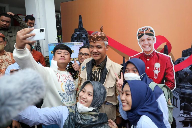 Sudah Dipraktikkan di 23 SMA/SMK di Jateng, Ganjar Sebut Pendidikan Antikorupsi di Sekolah Efektif