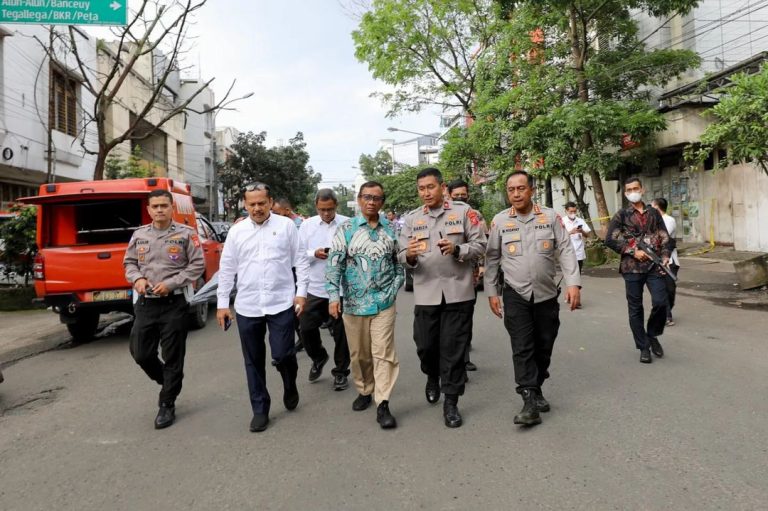 Bom Bunuh Diri Ledakkan Polsek Astana Anyar, Mahfud Md Sebut Jaringan Teroris Masih Ada