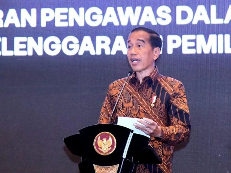 Jokowi Apresiasi Rencana Bawaslu Mengawasi Medsos Selama Proses Pemilu 2024