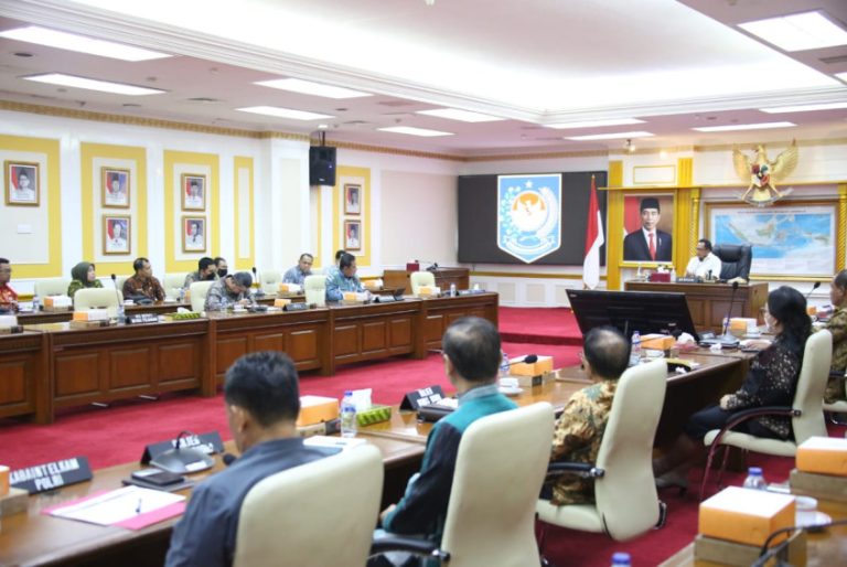 Rawat Kerukunan Umat Beragama, Mendagri Dorong Pemda Dukung Program FKUB