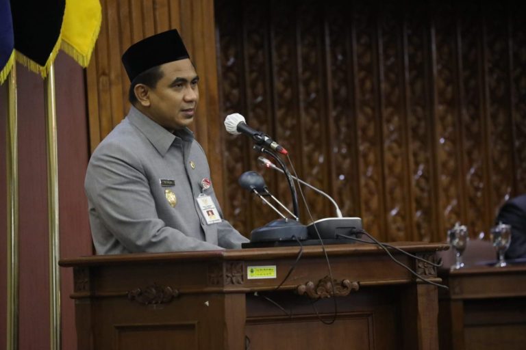 Raperda Penanaman Modal Disetujui, Gus Yasin: Mudahkan Pemerintah Datangkan Investor 