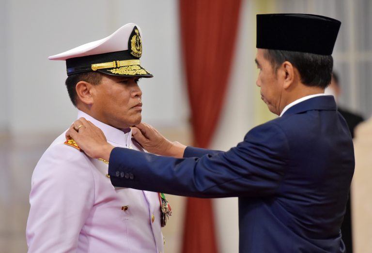 Presiden Jokowi Melantik Kepala Staf Angkatan Laut (KSAL)
