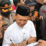 Ratusan Warga Korban Banjir Rob dari Empat Desa di Kecamatan Bonang Geruduk Kantor DPRD Demak