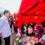 Presiden Tinjau Posko Bencana Gempa Bumi BIN di Desa Cijedil
