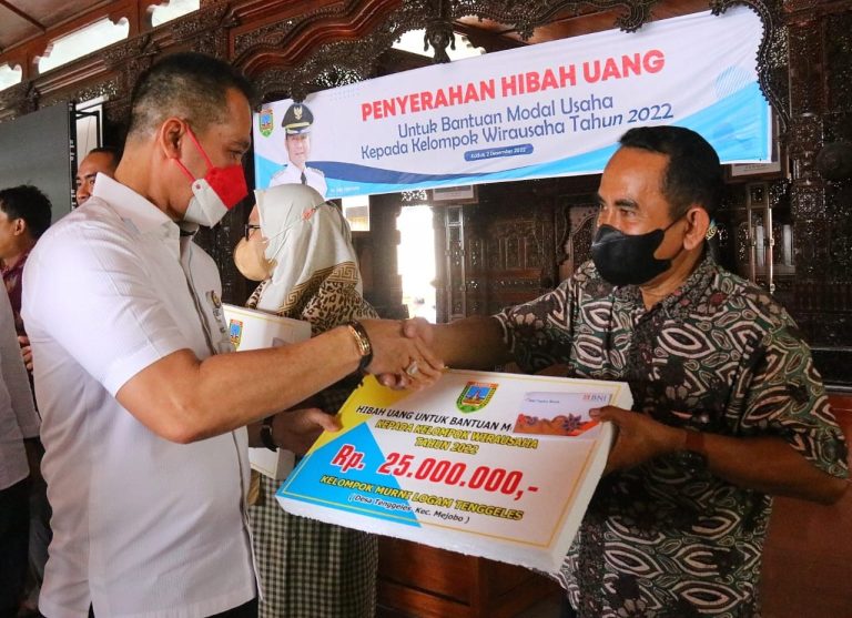 Pemkab Kudus Berikan Bantuan Modal Usaha Kepada 81 Kelompok Wirausahawan