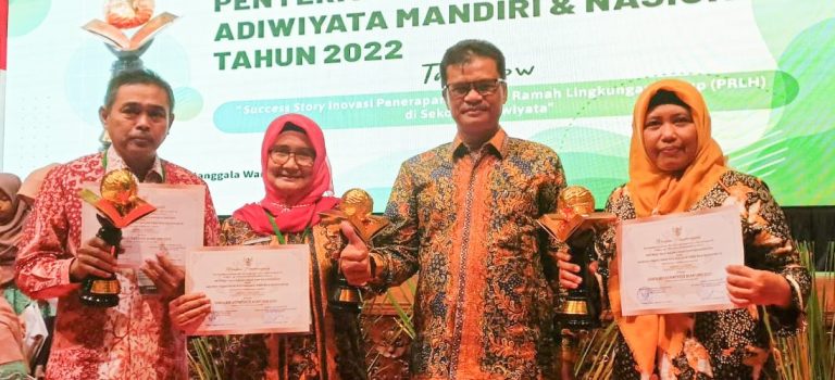 Tiga Sekolah di Rembang Raih Penghargaan Adiwiyata Nasional Mandiri