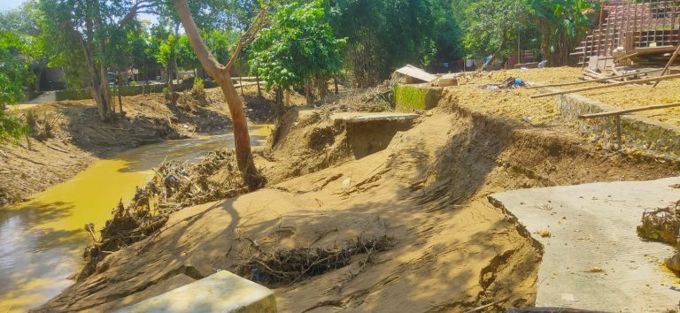 Kondisi tepi sungai pasca Desa Godo diterjang banjir bandang akhir November lalu