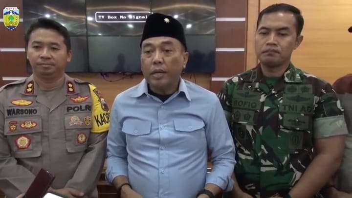 Pj Bupati Jepara Siapkan Opsi, Bantu Ratusan Wisatawan yang Terjebak di Karimunjawa