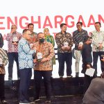 Pemkab Rembang Dapat Penghargaan dari Kemenkominfo atas Upayanya Wujudkan Rembang Smart City