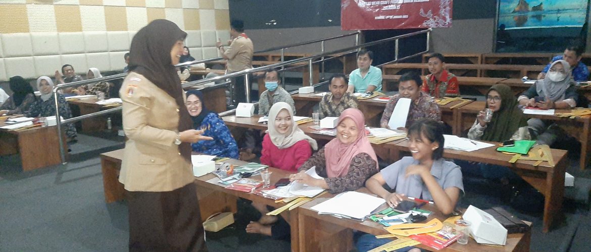 Agar Lebih Punya Nilai Jual, Perajin Batik tulis Lasem Belajar Buat Desain