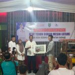 Pemkab Beri Hibah 5 Mesin Tenun kepada Perajin Seboro