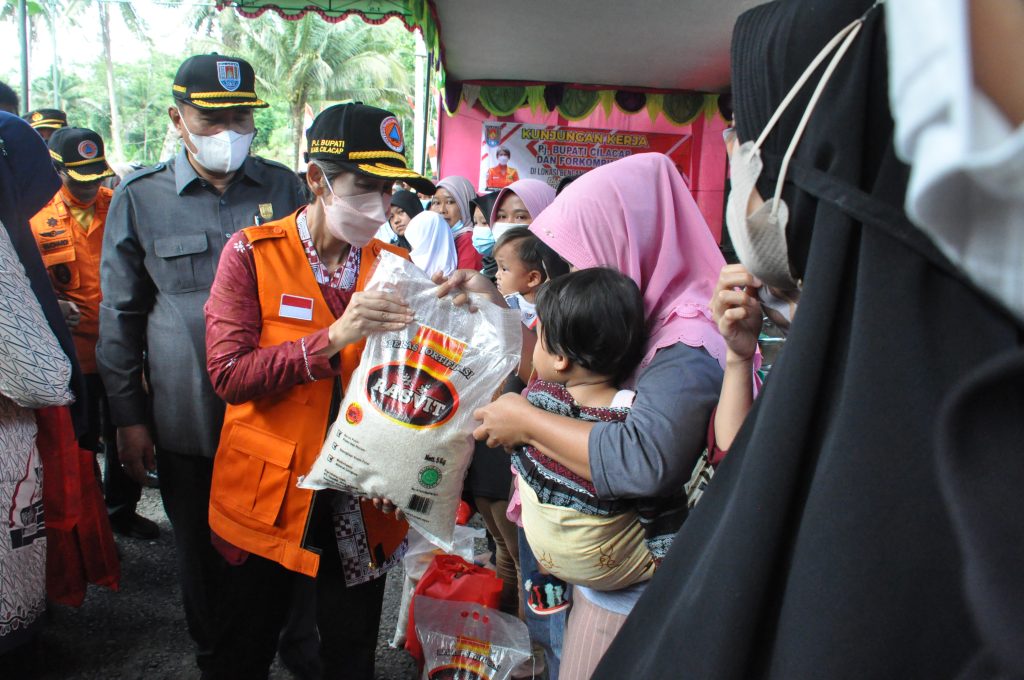 Balita Berpotensi Stunting Dapat Bantuan Beras Fortifikasi