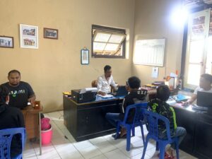 Seorang Pemuda Mencekoki Miras Seekor Kucing, Polres Semarang Minta Keterangan Pelaku