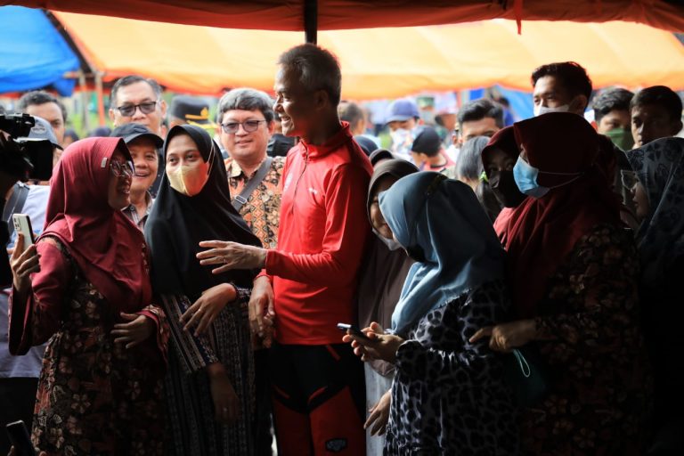 Kunjungi Desa Prampelan, Bahagianya Mifdatun, Ngidam Ketemu Ganjar Terpenuhi