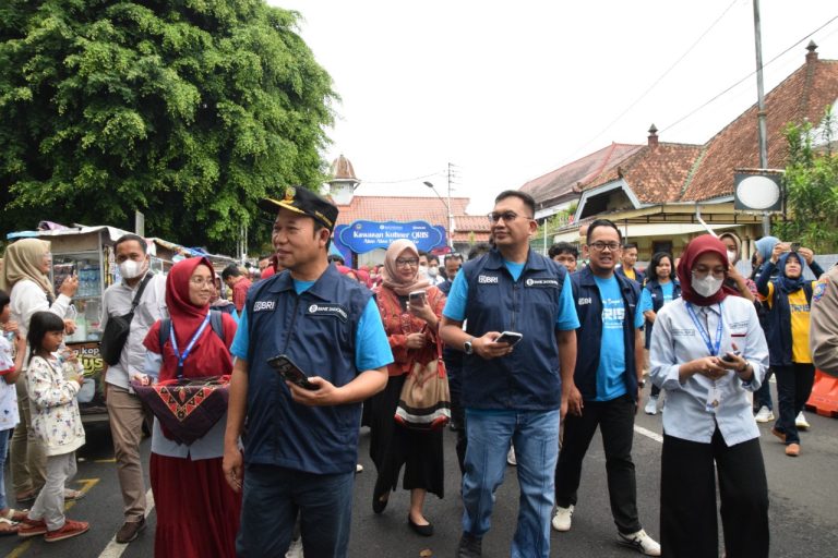 Masyarakat Bisa Gunakan Qris di Kawasan Kuliner Alun-alun