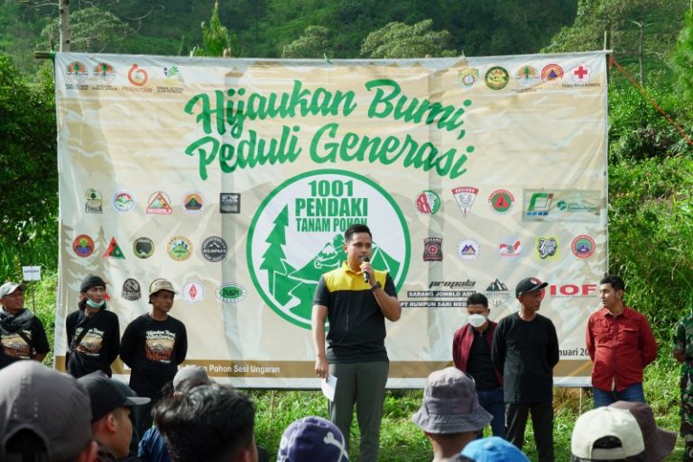 Bupati Semarakkan Tanam Pohon, Bersama Komunitas 1001 Pendaki Tanam Pohon  