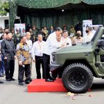 Presiden Jokowi Jajal dan Resmikan Nama Rantis Maung