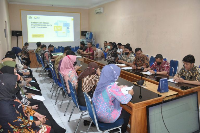 KPP Pratama Jemput Bola, Sosialisasikan NIK Jadi NPWP