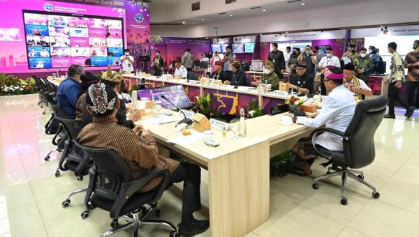 Kemenhub Catat 8,3 Juta Lebih Orang Bepergian dengan Angkutan Umum