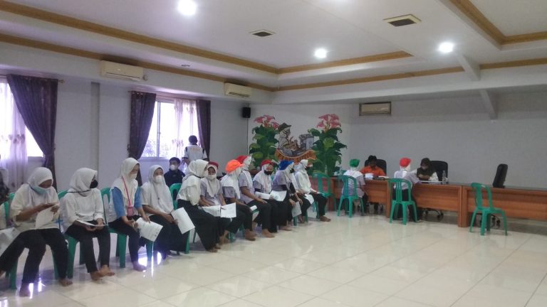 Ratusan Buruh Pabrik Rokok di Kebumen Dapat BLT Rp 1,2 Juta