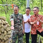 Dandim 0726/Sukoharjo Serahkan Sumur Bor untuk Warga Dukuh Tritis