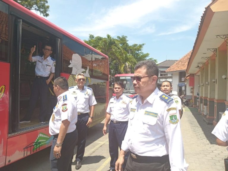 BRT Trans Jateng, Direplikasi Provinsi Banten, Sebelumnya Jatim