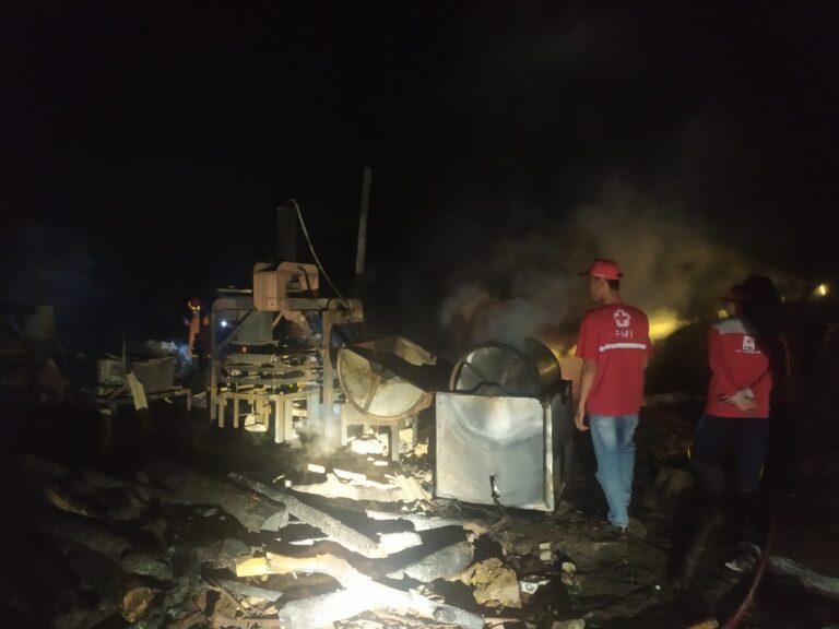 Pabrik Kerupuk di Pancur Ludes Dilalap si Jago Merah, Kerugian Rp 300 Juta