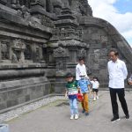Ajak Cucu ke Prambanan, Presiden Jokowi Promosikan Wisata Edukasi