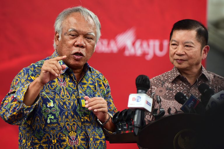 Presiden Segera Terbitkan Inpres Percepatan Pembangunan Jalan Daerah