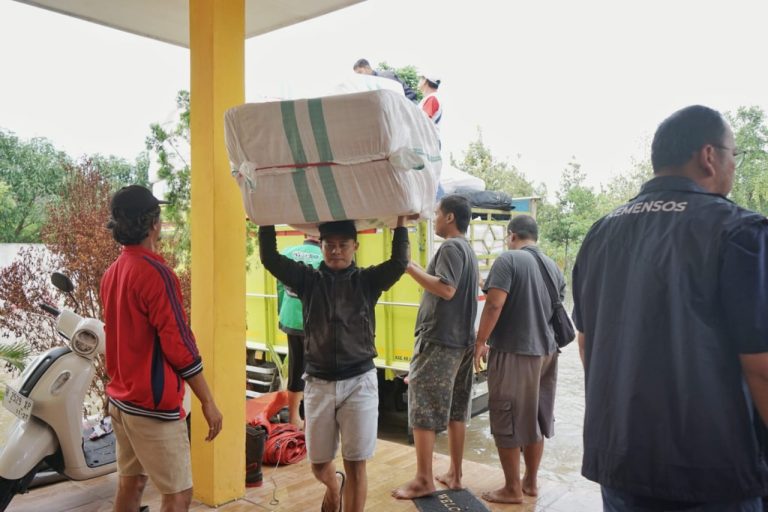Kemensos Dirikan 3 Dapur Umum dan Salurkan Bantuan Logistik untuk 5 Daerah Senilai Rp 1,6 M