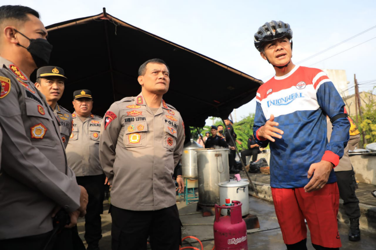 Banjir Belum Tuntas, Ganjar Minta Bantuan Pompa ke Kementerian PUPR