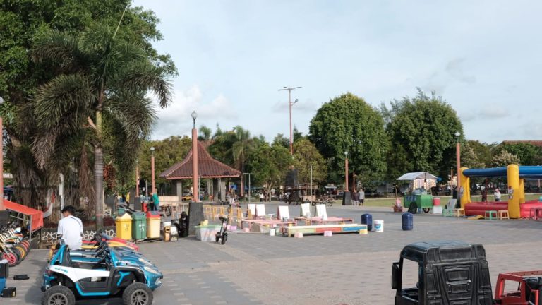 Dianggarkan Rp 10 M, Alun-Alun Direnovasi, PKL Dipindah ke Area Gedung Sekda
