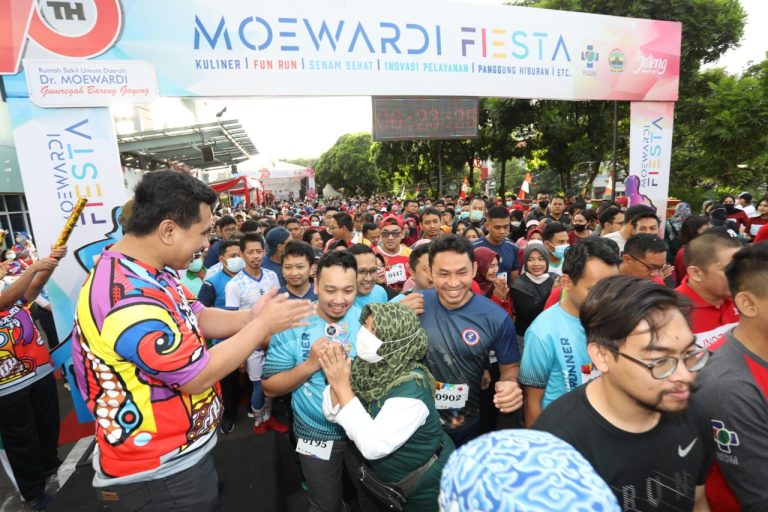 Hadiri HUT RSUD Moewardi, Gus Yasin Ajak Gotong Royong Cegah Stunting