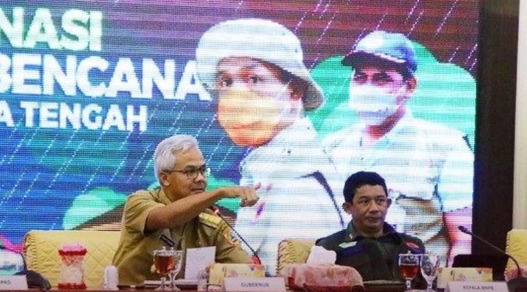 Ganjar Pranowo dalam Rakor Penanganan Bencana Tingkat Provinsi Jateng