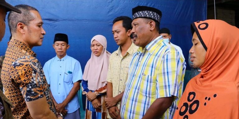 Bupati Kudus Takziah ke Kediaman Dua Korban Tenggelam asal Bulungcangkring
