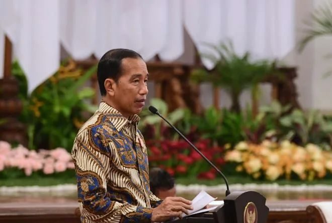 Jokowi Tegur Kemenkes yang Beri Bantuan Biskuit pada Anak Stunting