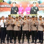 Farewell Parade dan Pedang Pora Sambut Peralihan Jabatan Kapolres Kudus 
