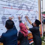 Bupati Tandatangan Deklarasi dan Komitmen Penyelenggaraan Pemilu 2024