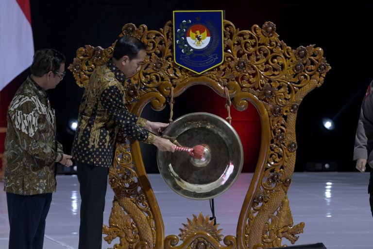 Presiden Minta Pemda Turunkan Stunting dan Kemiskinan Ekstrem