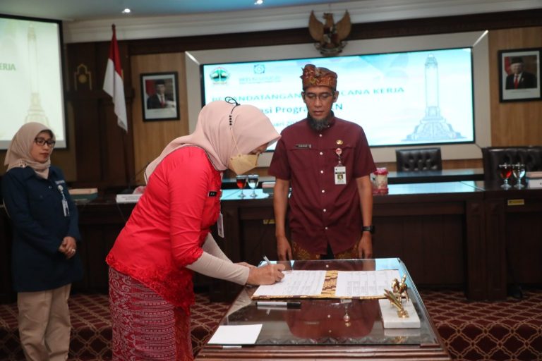 Optimalkan JKN, Tujuh OPD Jateng Tanda Tangani Rencana Kerja dengan BPJS (Foto: Dok Humas Pemprov Jateng)