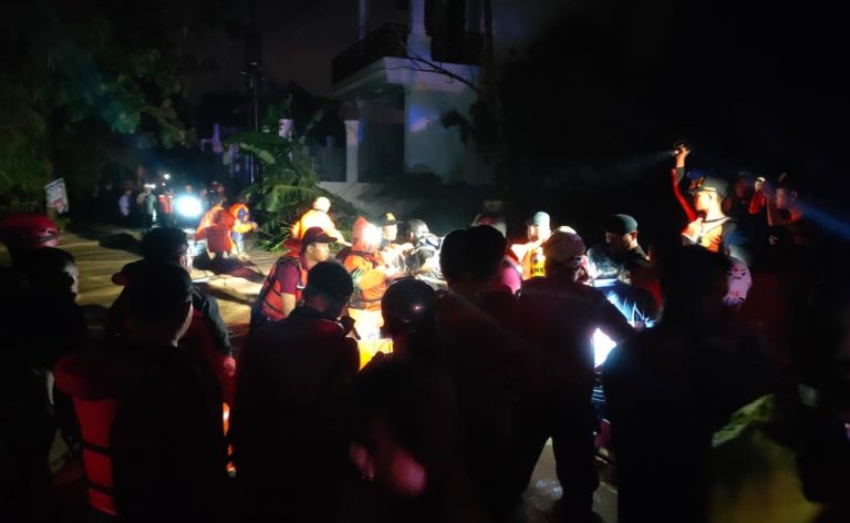 Diterjang Banjir Bandang di Perumahan Dinar Indah, Seorang Warga Meninggal