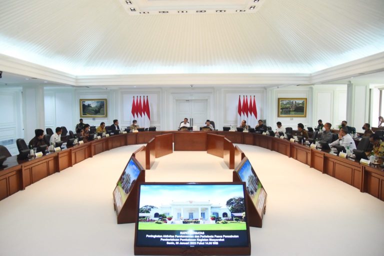 Presiden Minta Waspadai Inflasi, Kenaikan Harga Beras dan Minyak
