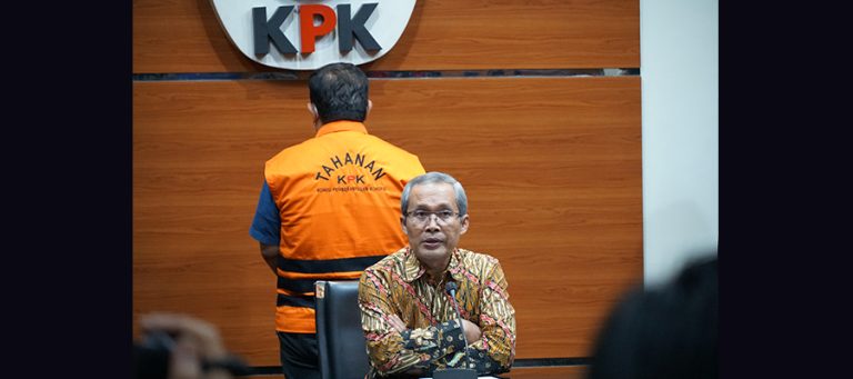 KPK Tetapkan 2 Tersangka Suap Proyek di Papua