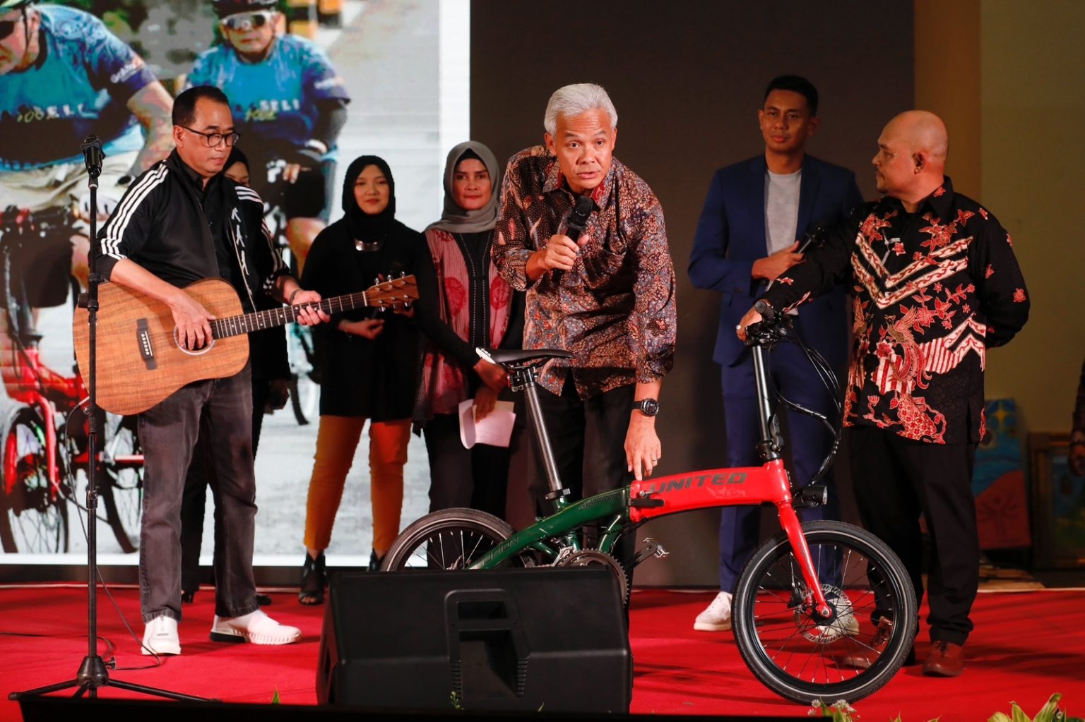 Sepeda Ganjar Dilelang, Laku Rp 1,1 M untuk Dukung Atlet SOIna Berlaga di Jerman