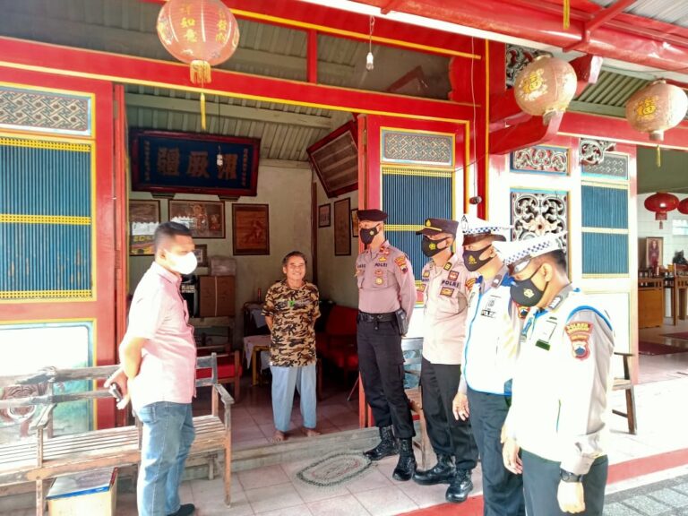 Ratusan Personel Polres Grobogan Amankan Perayaan Imlek